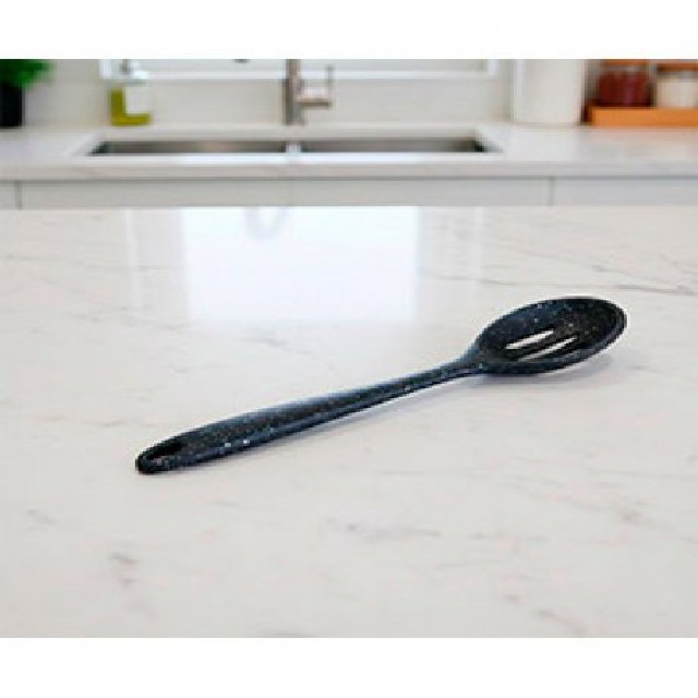 28CM ESPUMADERA SILICONA NEGRO