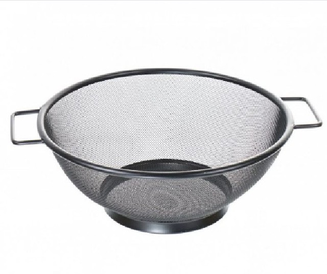 COLADOR NGRO 26 CM
